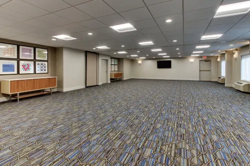 Holiday Inn Express & Suites Atlanta-Emory University Area Public Areas Photos