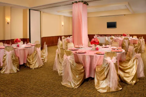 Four Points by Sheraton Jacksonville Baymeadows Dining Photos