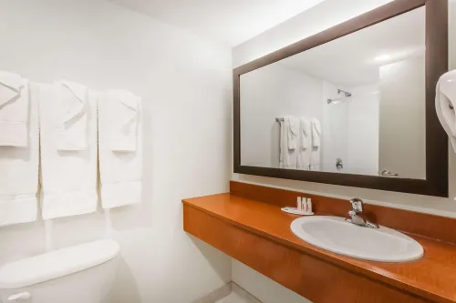 Super 8 by Wyndham Peterborough Chambres Photos