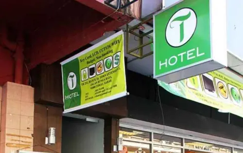 T Hotel Extérieur Photos