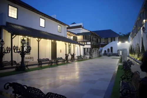 Petit Boutique Hotel Solo Общественные зоны Photos