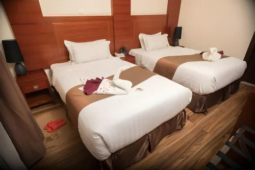 Hotel Miracle Huoneet Photos