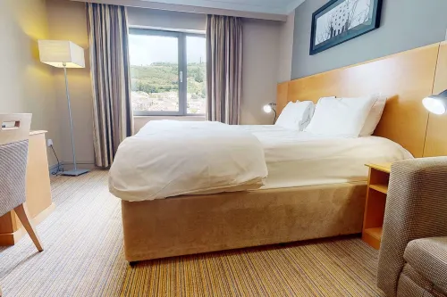 Village Hotel Swansea Photos