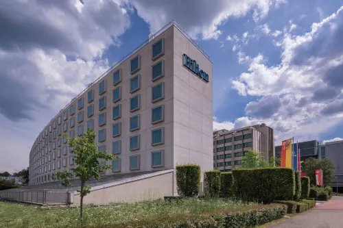 Hilton Geneva Hotel and Conference Centre Esterni Photos