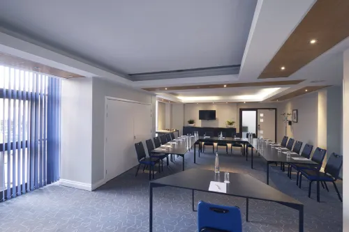 Stamford Bridge Hotel London Business Photos
