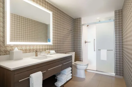 Home2 Suites by Hilton Woodland Hills Los Angeles Rooms Photos