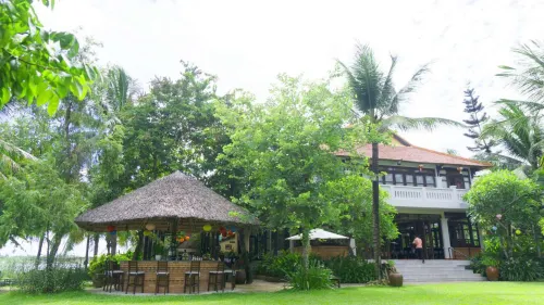 Vinh Hung Riverside Resort & Spa Exterior Photos