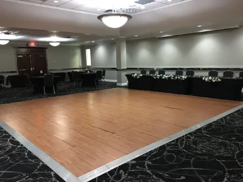 Ramada by Wyndham des Moines Airport Business Facilities Photos