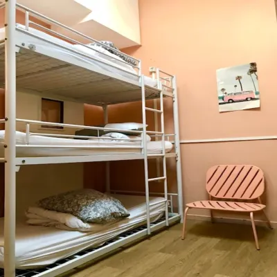 Trendy Hostel Zimmer Photos
