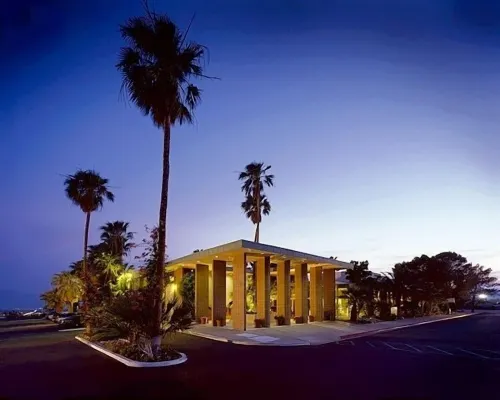 Desert Hot Springs Spa Hotel Экстерьер Photos