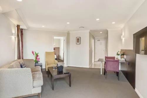 Parkside Hotel & Apartments Rooms Photos