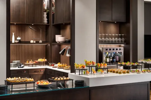 Sheraton Gateway Hotel in Toronto International Airport Phòng Photos