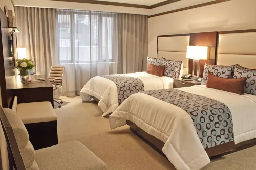 The Pearl Hotel Rooms Photos