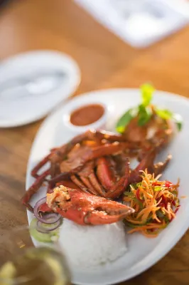 DoubleTree by Hilton Fiji - Sonaisali Island Dining Photos