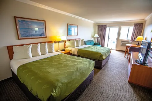Coratel Inn and Suites by Jasper Ocean Shores Photos