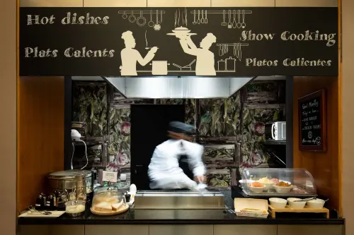 Catalonia Plaza Catalunya Dining Photos