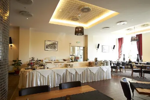 ProfilHotels Richmond Dining Photos