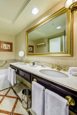 Sheraton Santiago Hotel and Convention Center Rooms Photos