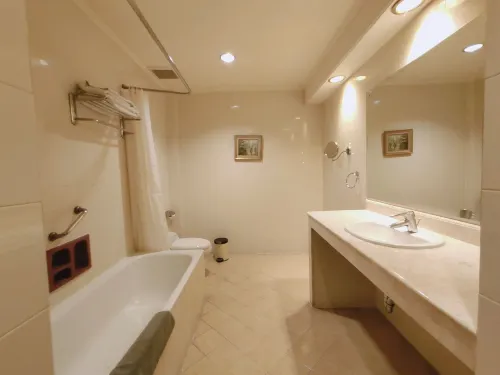 Hotel Indah Palace Solo Kamar Photos