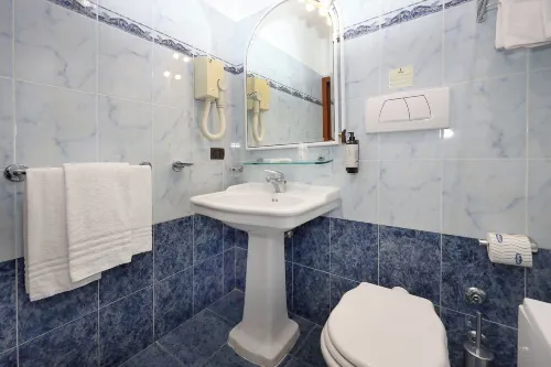 Hotel Rimini - Roma Camere Photos