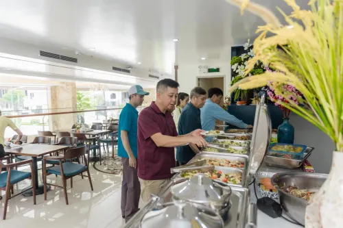Sala Hotel MÓNG CÁI تناول الطعام Photos