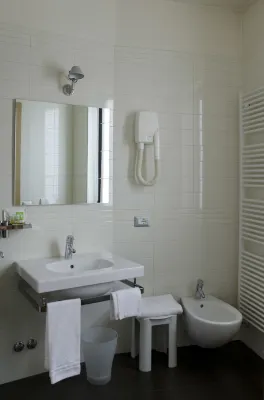 Key Hotel Camere Photos