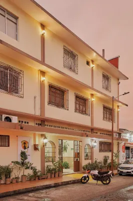 Hotel Cervantino Exterior Photos