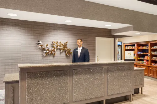 Hampton Inn & Suites Denver-Cherry Creek Public Areas Photos