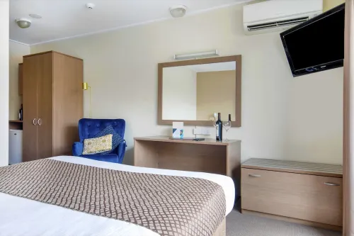 The Metropolitan Spring Hill Kamar Photos