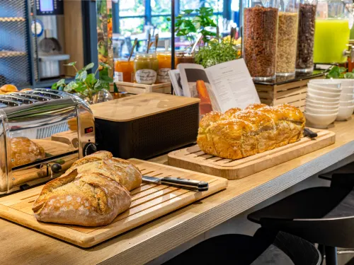 Ibis Ulm City Dining Photos