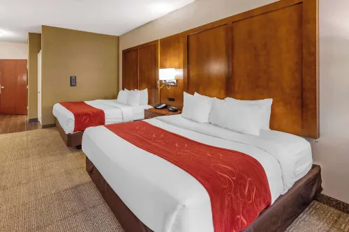 Comfort Suites Near Six Flags Magic Mountain Rooms Photos