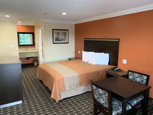 Ontario Inn & Suites Camere Photos
