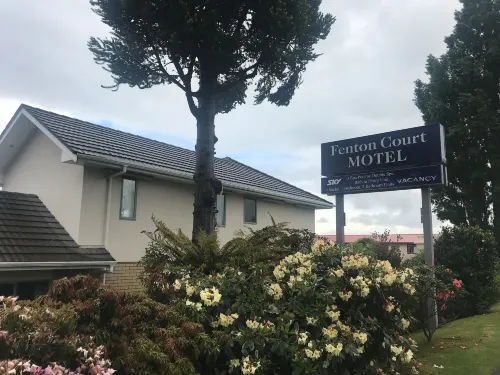 Fenton Court Motel Extérieur Photos