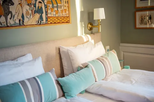Lady Hamilton Hotel Rooms Photos