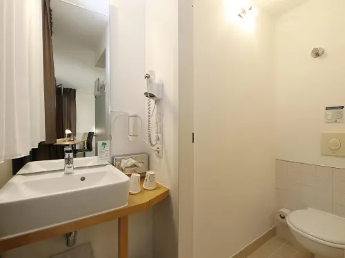 B&B HOTEL Berlin-Mitte Номера Photos
