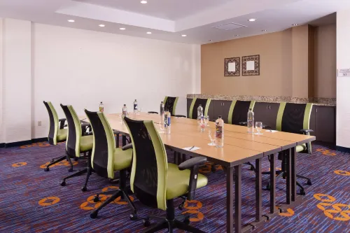 Courtyard Miami Coral Gables Business Facilities Photos