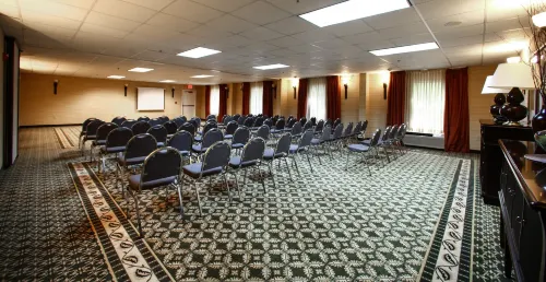 Holiday Inn Express & Suites Atlanta-Emory University Area Business Facilities Photos