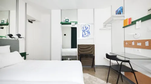 French Theory Hotel & Restaurant Chambres Photos