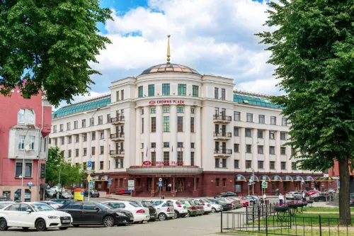 Crowne Plaza - Minsk, an IHG Hotel Extérieur Photos
