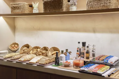 NH Madrid Balboa Dining Photos