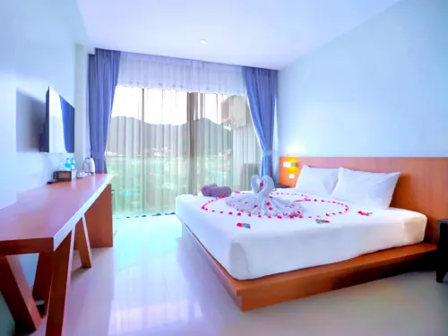 Phoenix Grand Patong Номера Photos