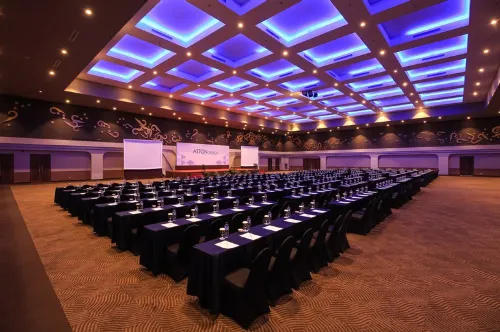 ASTON Cirebon Hotel & Convention Center Fasilitas Bisnis Photos