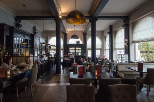 Hotel Industrie Dining Photos
