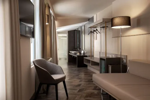 Cosmopolita Hotel Rome, Tapestry Collection by Hilton Photos
