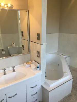 Leviathan Hotel Photos
