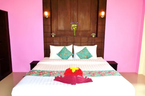 Peaceful Resort , Long Beach - Koh Lanta Photos