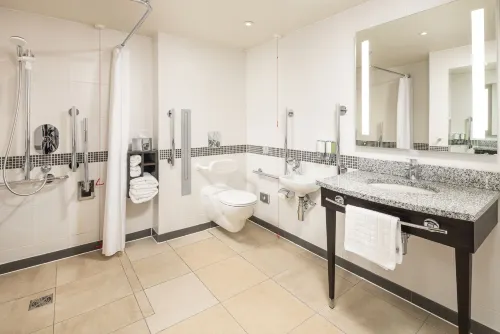 Hampton by Hilton London Gatwick Airport Photos