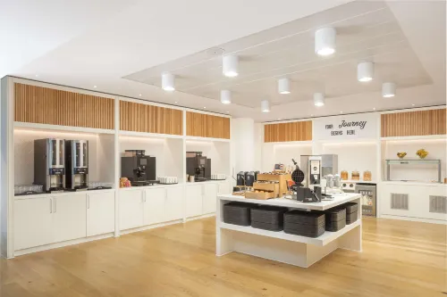 Hampton by Hilton London Gatwick Airport Dining Photos