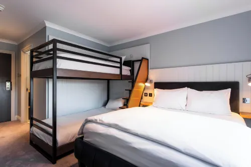 Village Hotel Blackpool Photos