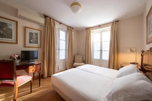 Miranda & Suizo Rooms Photos